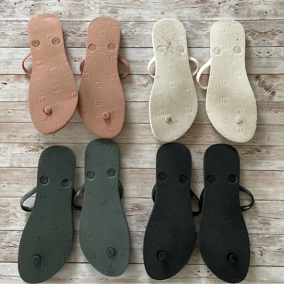 GAP Flip Flop Bundle - Picture 2 of 7